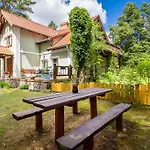 Panzió Mazurska Lesniczowka Nowy Zyzdrój