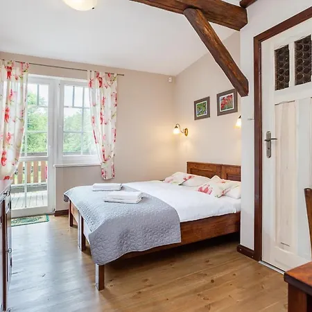 Mazurska Lesniczowka Bed & Breakfast 3*