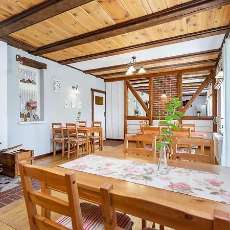 Mazurska Lesniczowka Bed & Breakfast Nowy Zyzdroj
